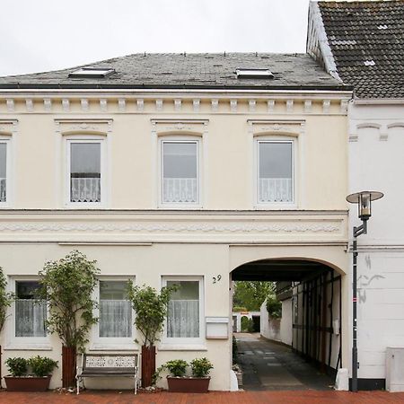 Apartmenthaus Toenning Kleine Kajuete Экстерьер фото