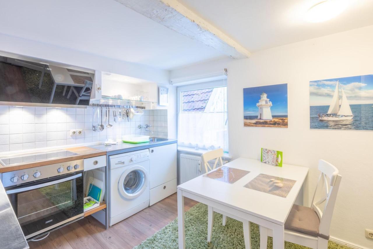 Apartmenthaus Toenning Kleine Kajuete Экстерьер фото