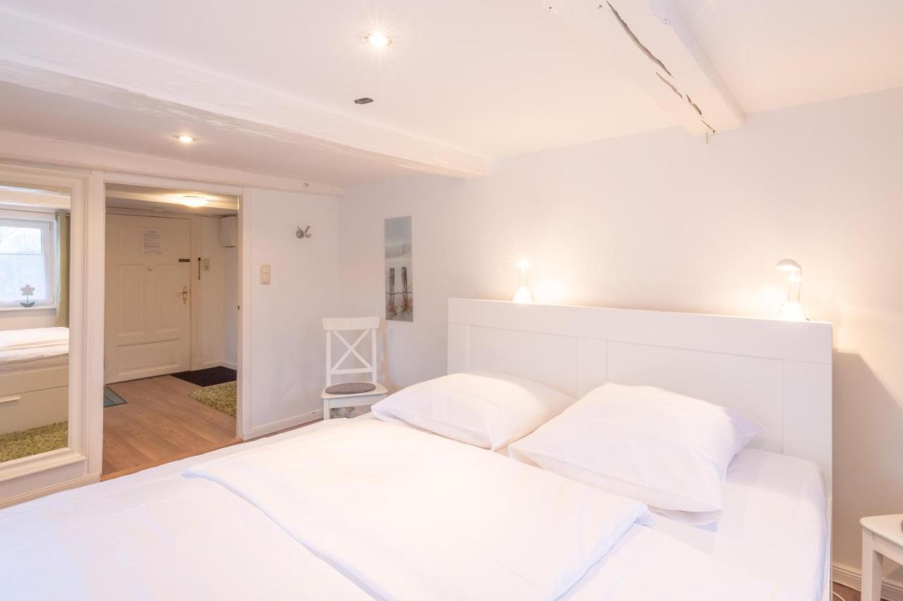 Apartmenthaus Toenning Kleine Kajuete Экстерьер фото