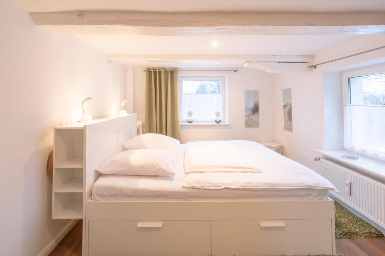 Apartmenthaus Toenning Kleine Kajuete Экстерьер фото