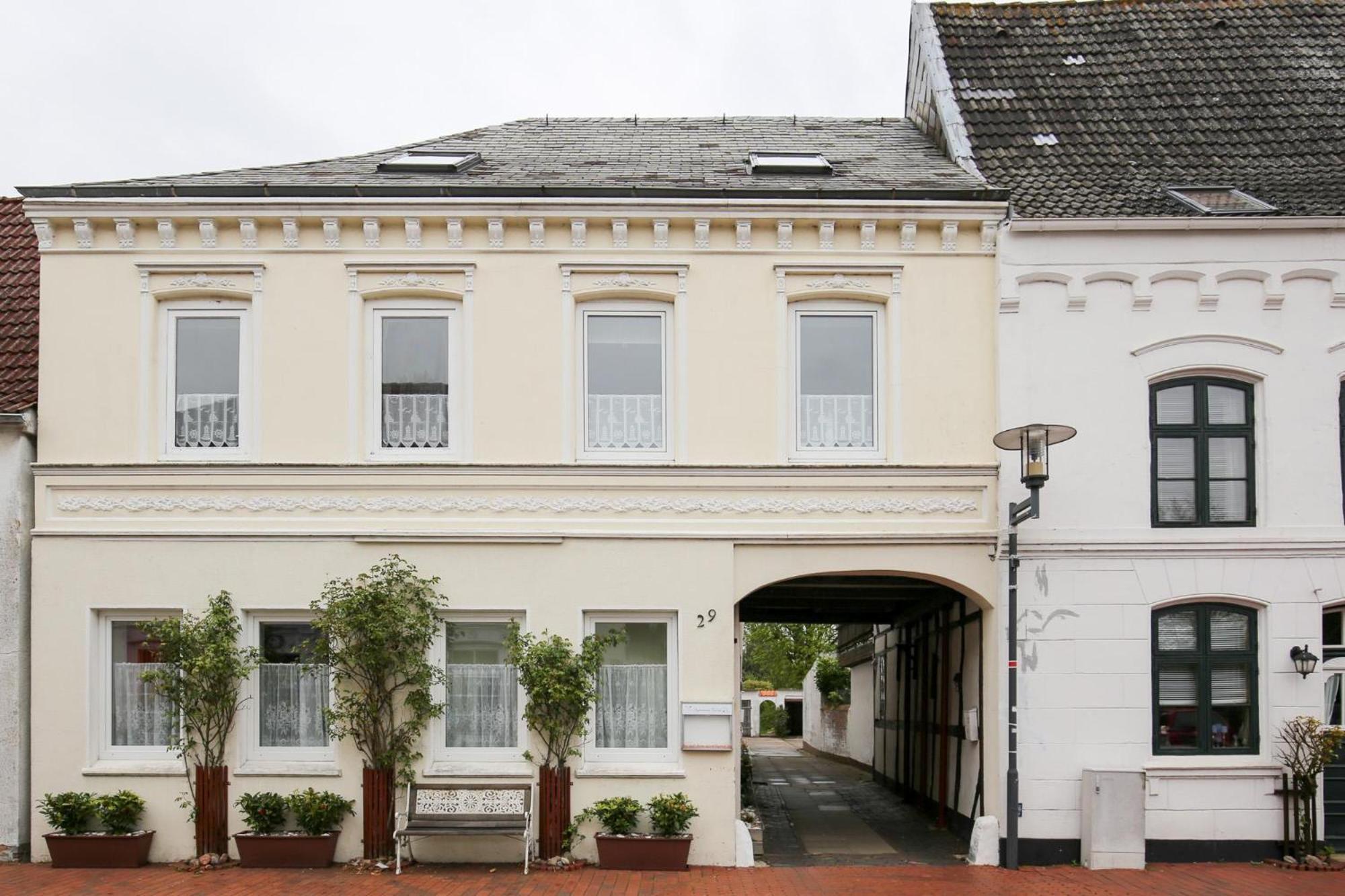 Apartmenthaus Toenning Kleine Kajuete Экстерьер фото